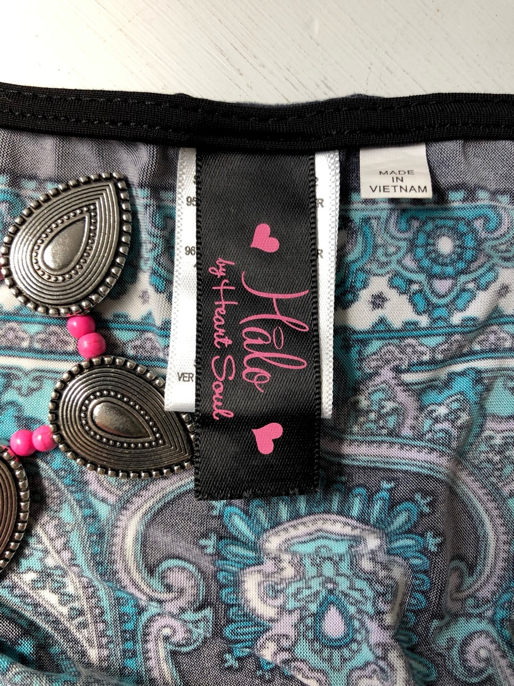 Halo Black Print Top Size XL - Picture 9 of 10